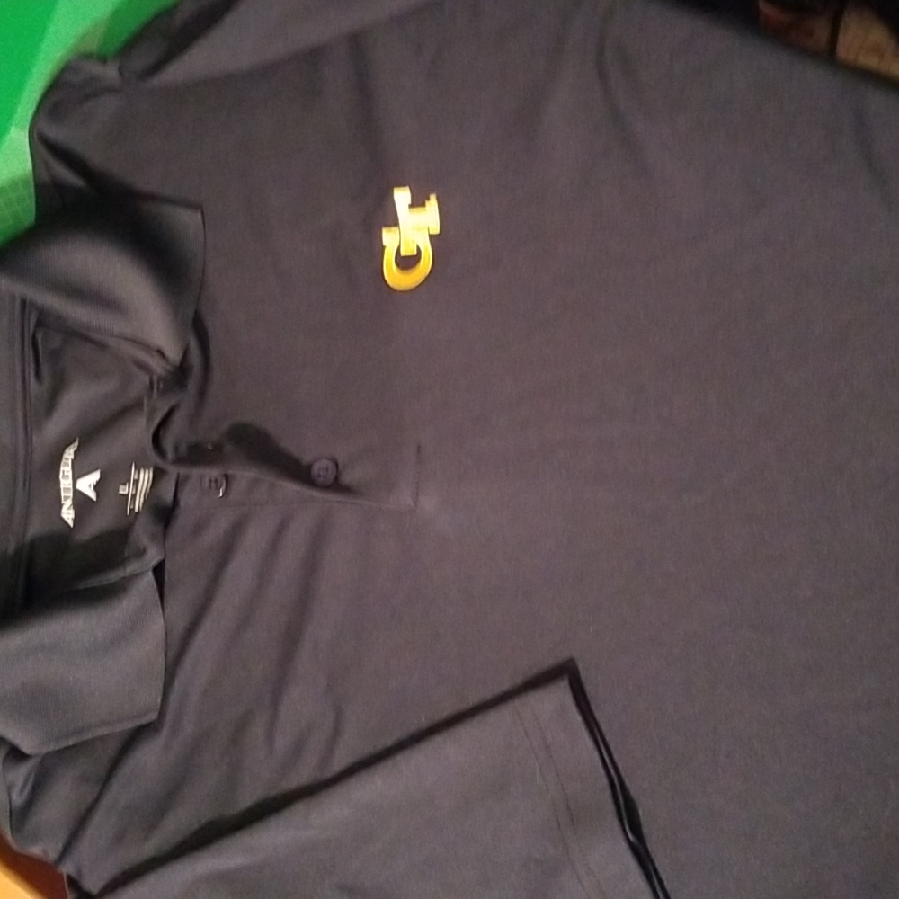 Antiguan pull over shirt